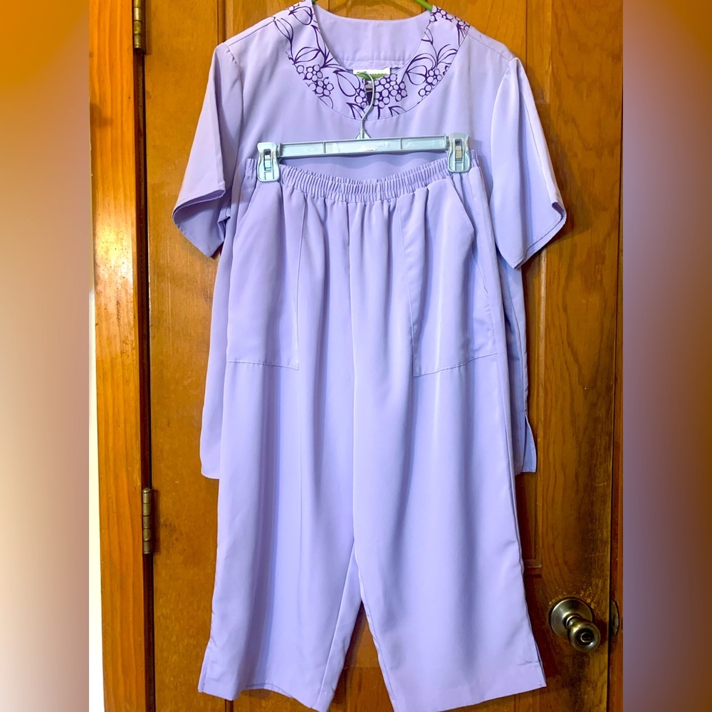 Shirt and pants set. Size medium